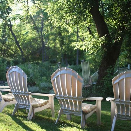 Hayden Creek Inn Springfield Center Ngoại thất bức ảnh